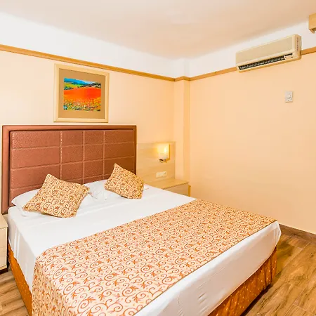 Vonresort Golden & Aqua Курортний комплекс 4*