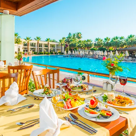 Vonresort Golden & Aqua Сіде