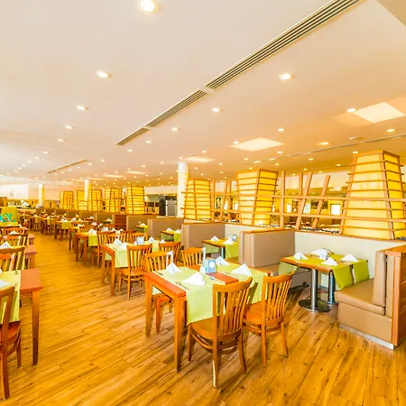 Vonresort Golden & Aqua 4* Сіде