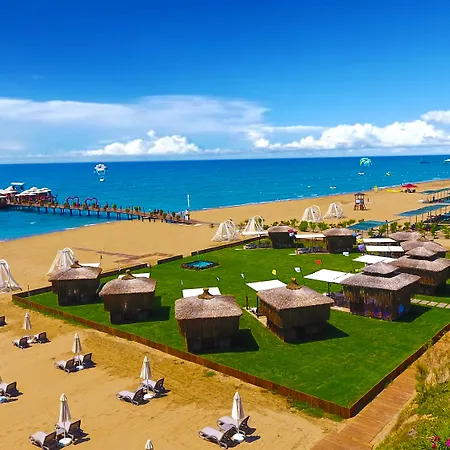 Курортний комплекс Vonresort Golden & Aqua 4*