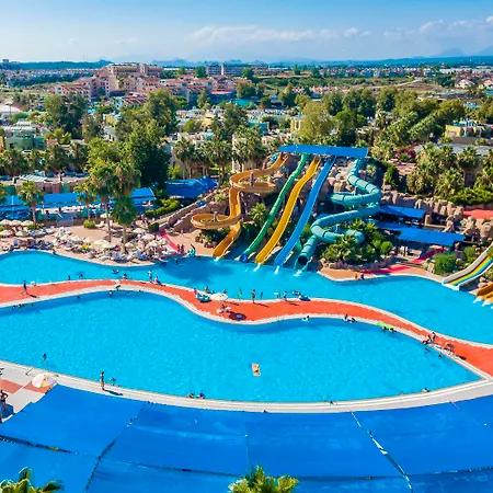 Vonresort Golden & Aqua Сіде