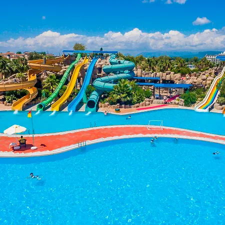 Vonresort Golden & Aqua Сіде