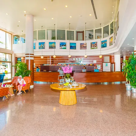 Курортний комплекс Vonresort Golden & Aqua 4*