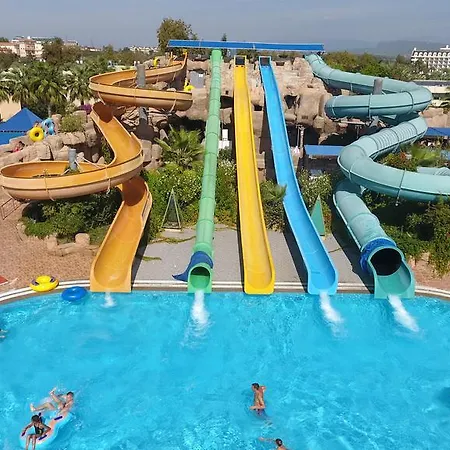 Курортний комплекс Vonresort Golden & Aqua