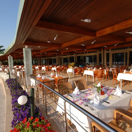 Vonresort Golden & Aqua Сіде