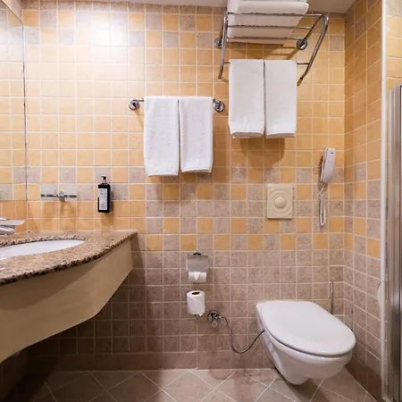 Vonresort Golden & Aqua 4* Side