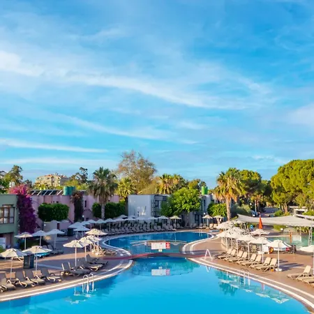 Vonresort Golden & Aqua Resort 4*