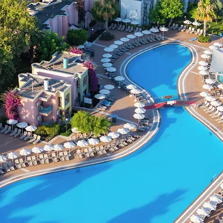 Üdülőközpont Vonresort Golden & Aqua Side