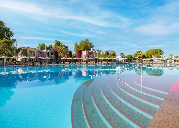 Vonresort Golden & Aqua Side