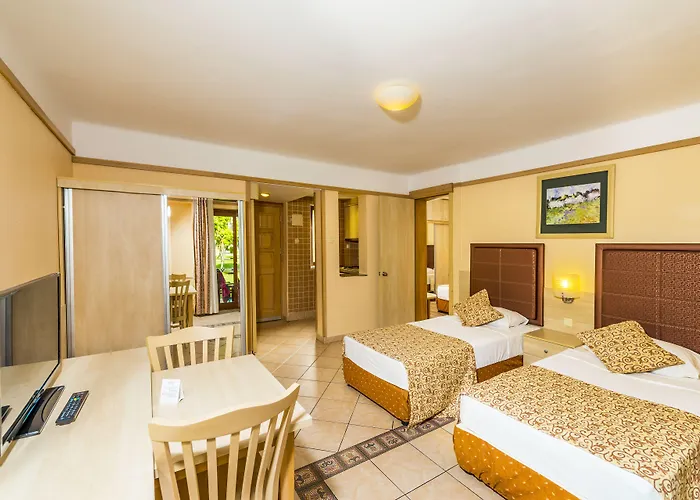 Vonresort Golden & Aqua Complex Side