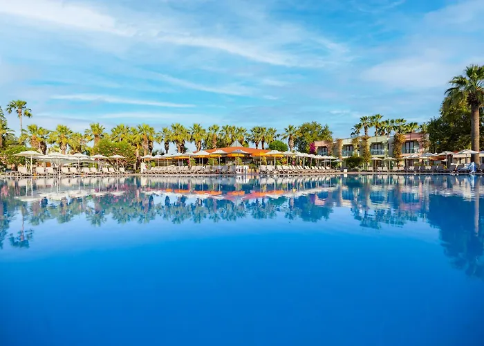 Vonresort Golden & Aqua 4* سيدي